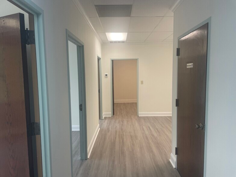 More Photos Of 101 Conner Dr, Chapel Hill Medical For Lease