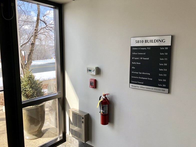 More Photos Of 5810 78th St W, Bloomington Office For Lease