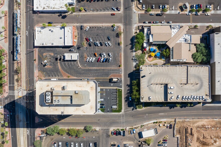 More Photos Of 3030 N Central Ave, Phoenix Office For Lease