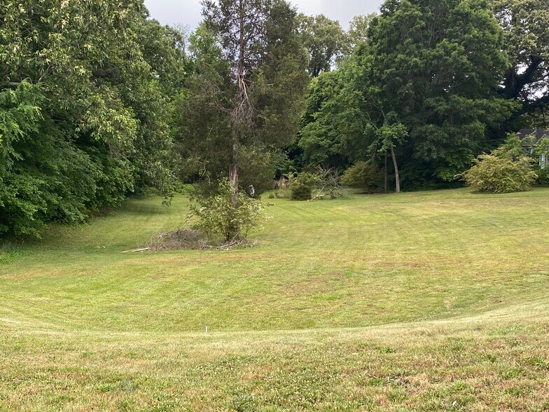 More Photos Of 511 Main St W, Locust Land For Sale