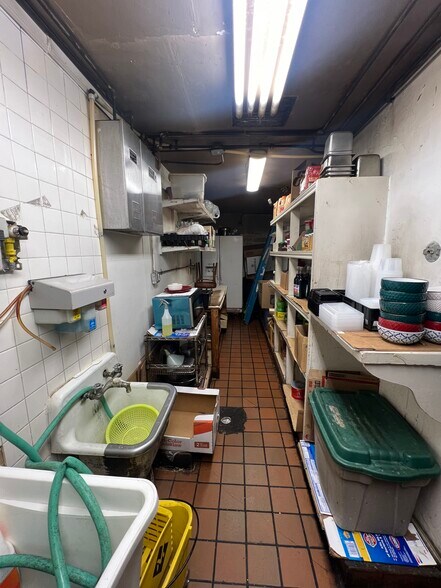 More Photos Of 400 W Kansas, Midland Restaurant For Sale