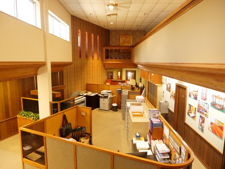 More Photos Of 1400 Lincoln Ave, Louisville Warehouse For Sale