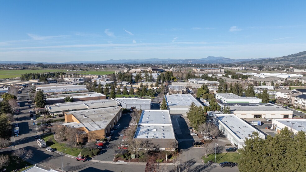 More Photos Of 522 Martin Ave, Rohnert Park Distribution For Lease