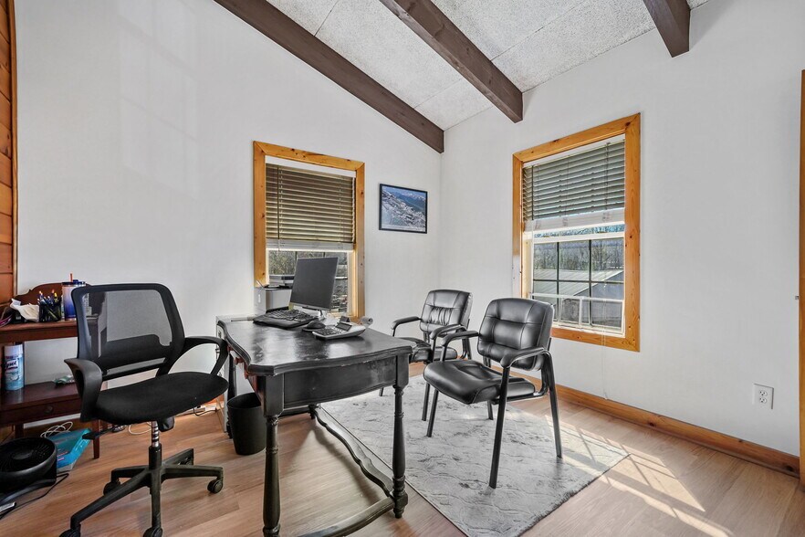 More Photos Of 243 Old Highway 5 S, Ellijay Loft Creative Space For Sale