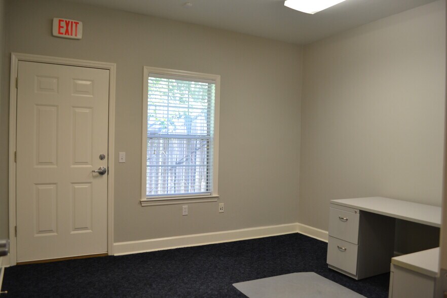 More Photos Of 2418 Mill Creek Ln, Tallahassee Office For Lease