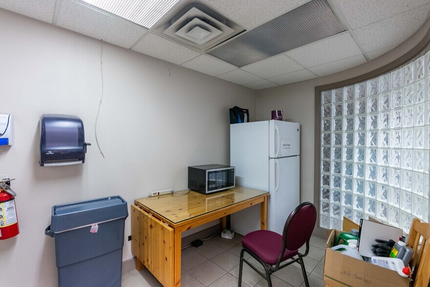 More Photos Of 5744 198 St, Langley Warehouse For Lease