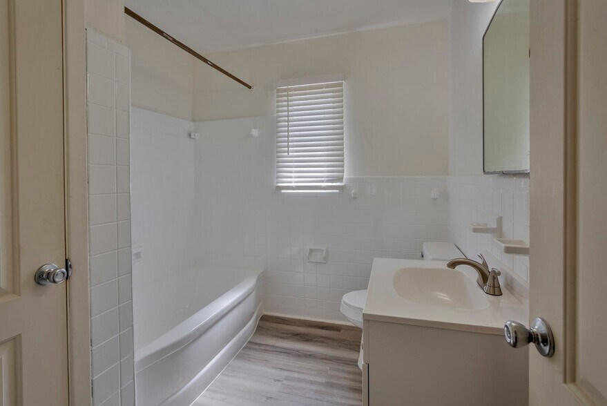 More Photos Of 1102 Sunset Point Rd, Clearwater Apartments For Sale