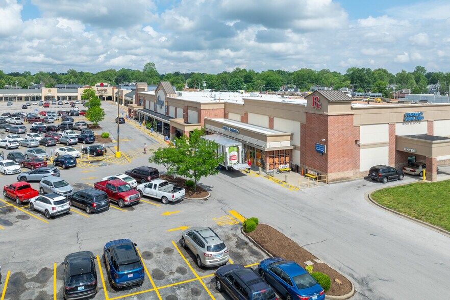 More Photos Of 2630 Frederica St, Owensboro Supermarket For Lease