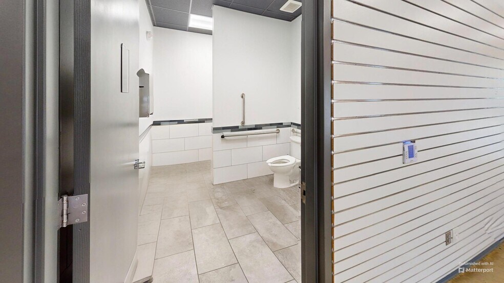 More Photos Of 10501 Monroe Rd, Matthews Storefront For Sale