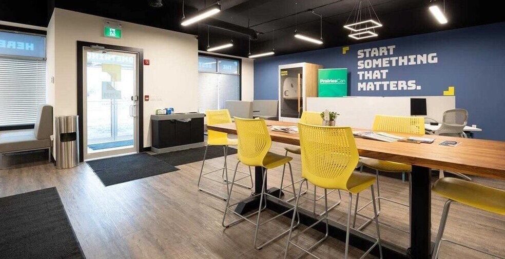 More Photos Of 8026 Franklin Av, Fort McMurray Office For Sale