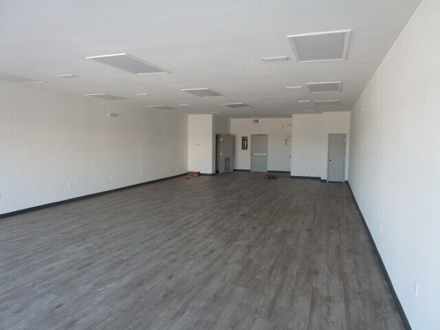 More Photos Of 3121 Wilson Rd, Harlingen Storefront For Lease