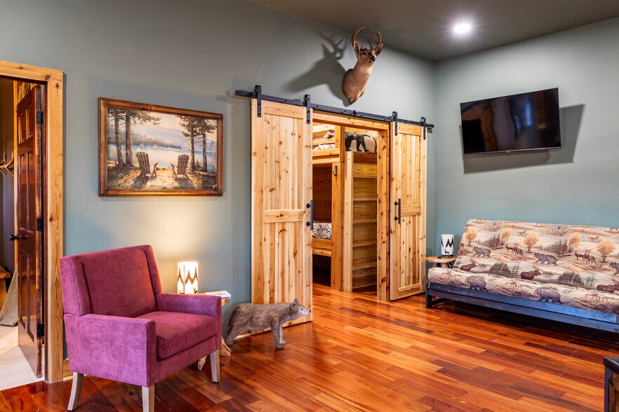 More Photos Of 60 Spradley Rd, Eclectic Specialty For Sale