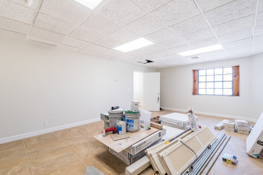 More Photos Of 3035 E Commercial Blvd, Fort Lauderdale Medical For Sale