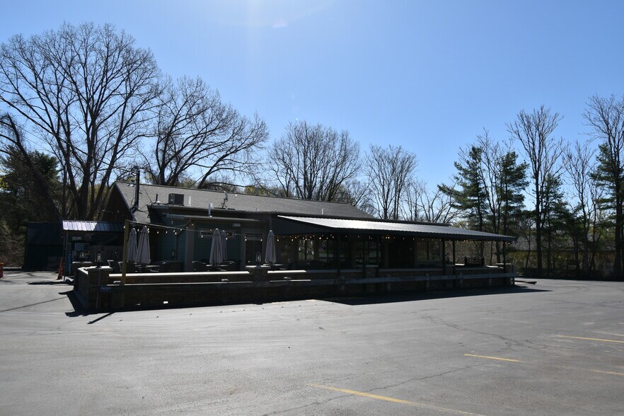 More Photos Of 1021 Rt-146, Clifton Park Restaurant For Sale