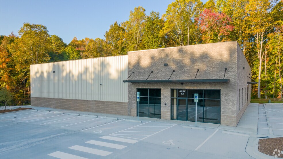 Primary Photo Of 4204 Virtuous St, Garner Showroom For Lease