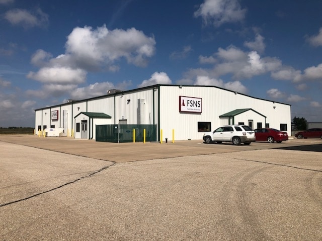 More Photos Of 1519 S 2nd Ave, Dodge City Warehouse For Sale
