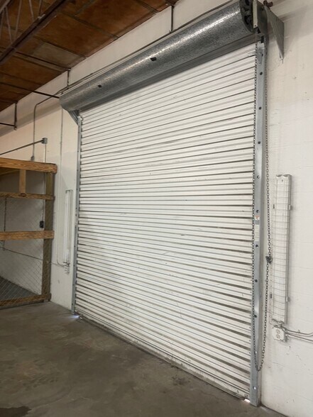 More Photos Of 5840 Ulmerton Rd, Clearwater Manufacturing For Lease