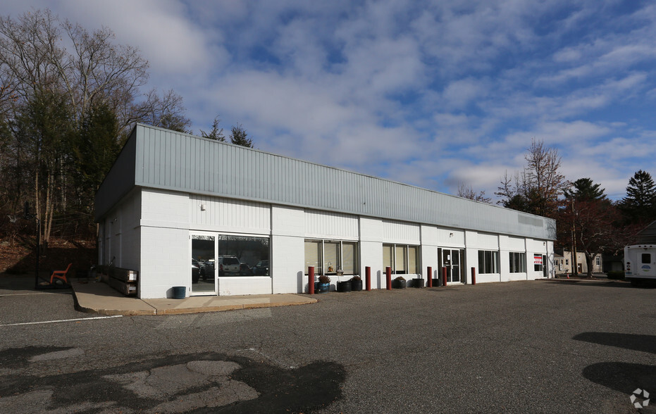 Primary Photo Of 99 Winsted Rd, Torrington Flex For Lease