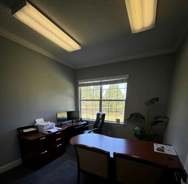More Photos Of 11555 Central Pky, Jacksonville Office For Sale