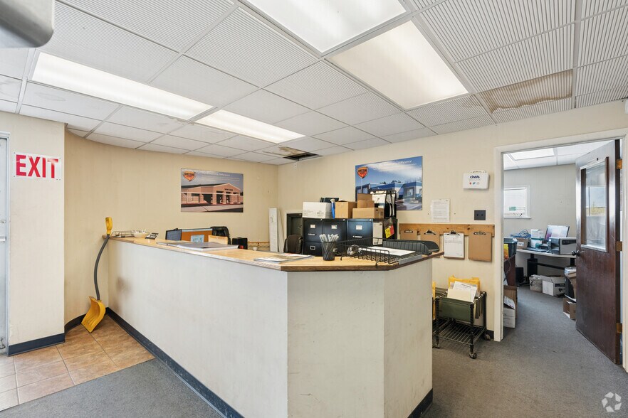 More Photos Of 3755 S Lipan St, Englewood Manufacturing For Sale