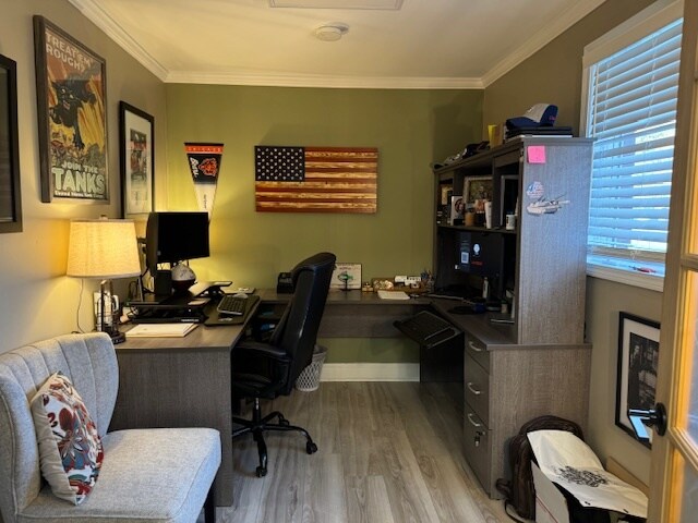 More Photos Of 720 N Bridge St, Yorkville Office For Lease