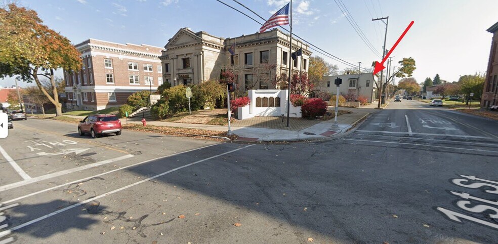 More Photos Of 384 1st St, Manistee Office Residential For Lease