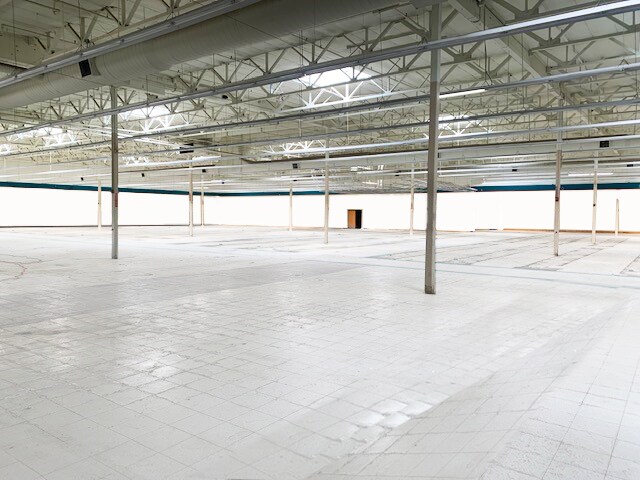 More Photos Of 4249 Elverta Rd, Antelope Freestanding For Sale