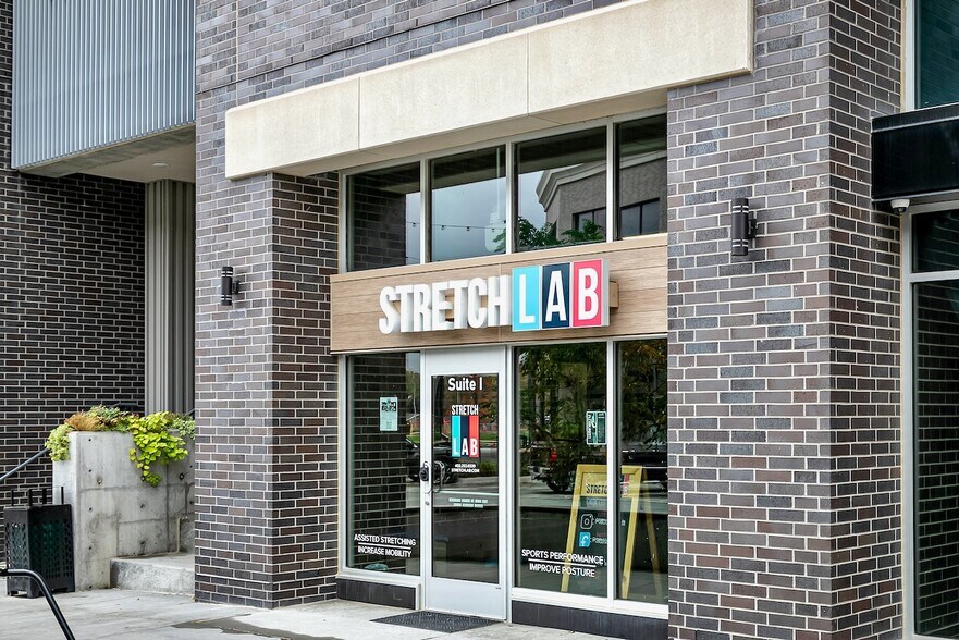 More Photos Of La Vista City Centre, La Vista Unknown For Lease