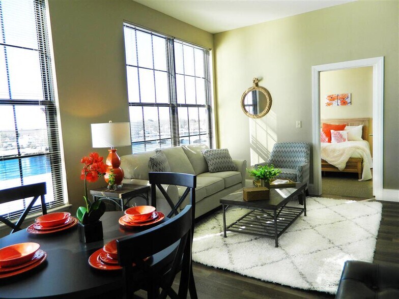 More Photos Of 99 Main St, Warren Apartments For Lease