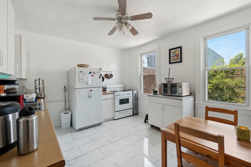 More Photos Of 3526 Keswick Rd, Baltimore Apartments For Sale