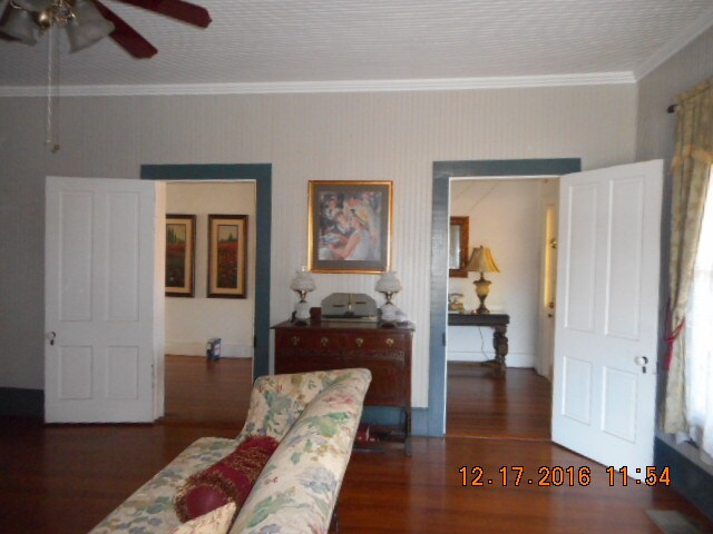 More Photos Of 118 S Main St, Reidsville Hotel For Sale