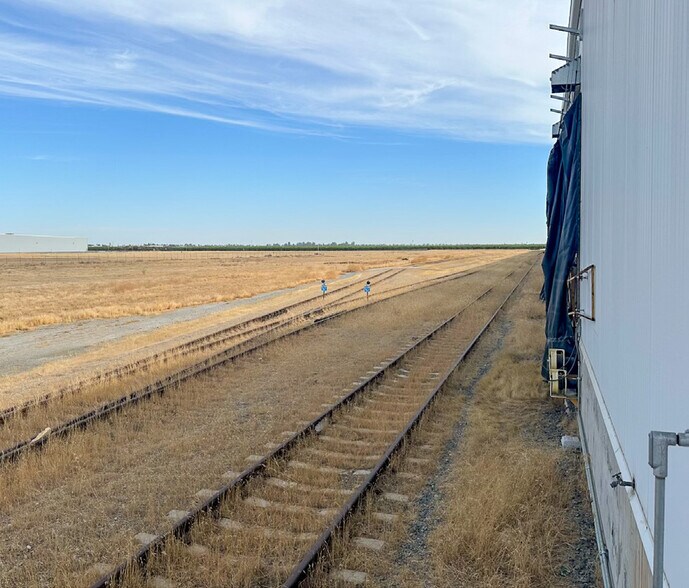 More Photos Of 2121 Browning Rd, Delano Refrigeration Cold Storage For Sale