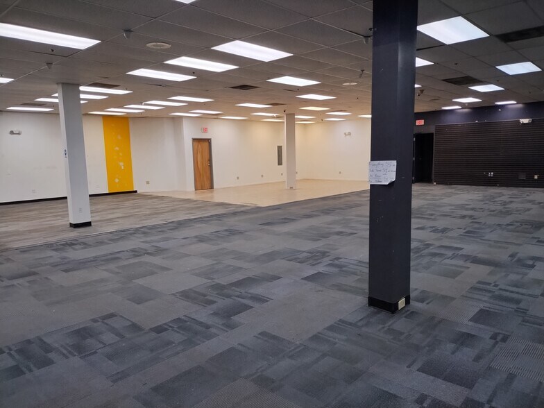 More Photos Of 4310-4328 Main St, Bridgeport Storefront For Lease