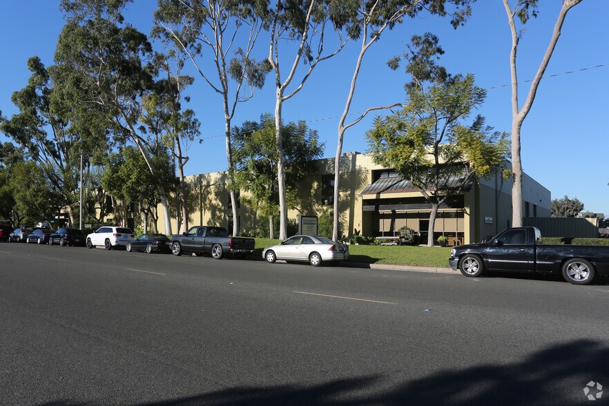 More Photos Of 100-102 Kalmus Dr, Costa Mesa Warehouse For Sale