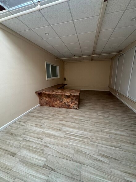 More Photos Of 522 Martin Ave, Rohnert Park Distribution For Lease