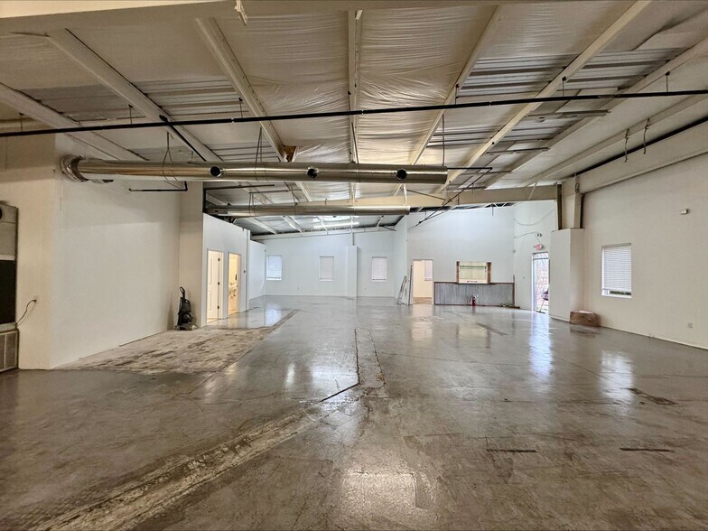 More Photos Of 4755 Cuba-Millington Rd, Millington Industrial For Lease