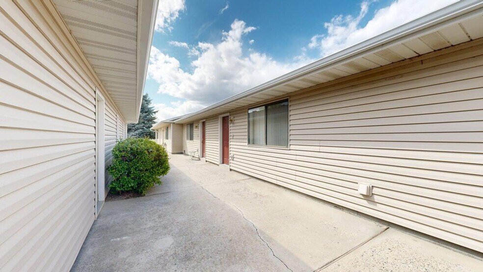 More Photos Of 1439-1447 Flathead St, Billings Apartments For Sale