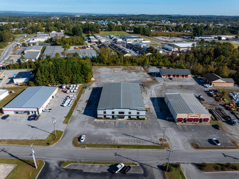 More Photos Of 95 Hunt Dr, Rossville Industrial For Lease