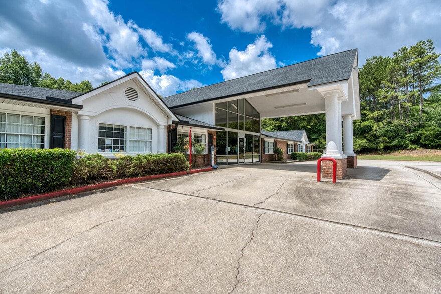 More Photos Of 2081 Mesa Valley Way, Austell Specialty For Sale