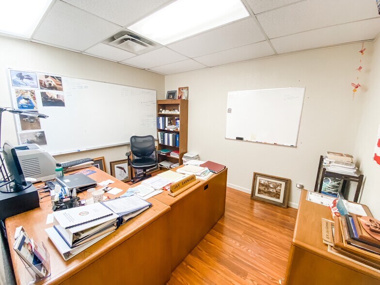 More Photos Of 3643 S Highway 92, Sierra Vista Office For Lease