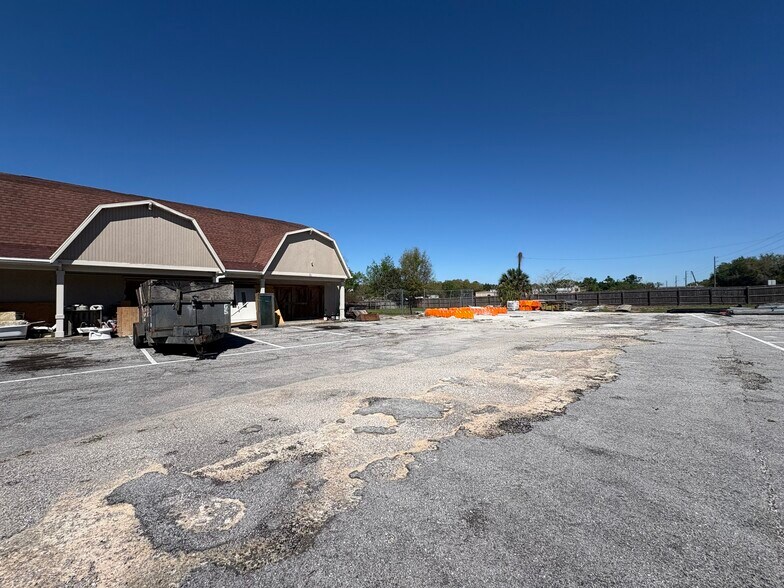 More Photos Of 9429 Old Lakeland Hwy, Dade City Freestanding For Sale