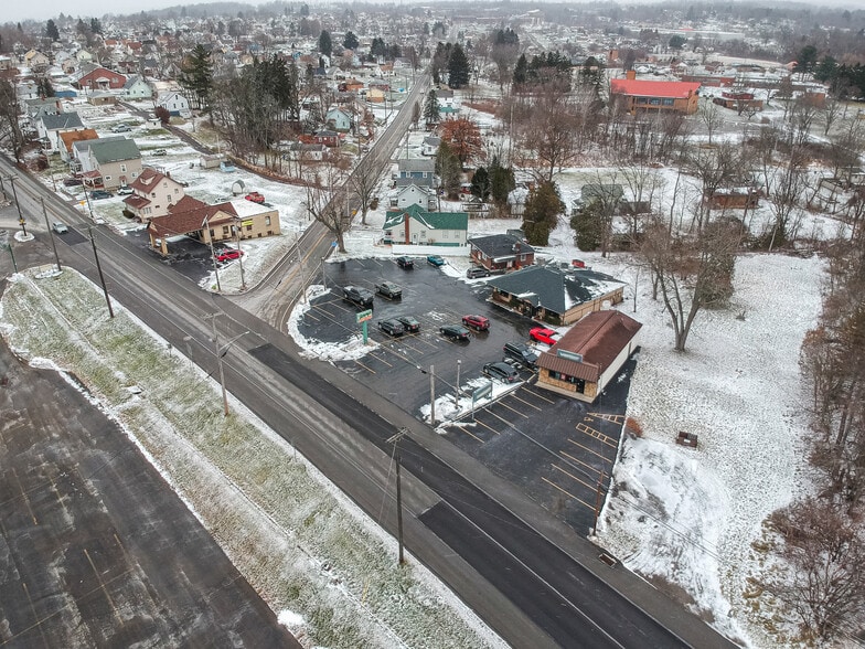More Photos Of 1909 E Washington St, New Castle Freestanding For Sale