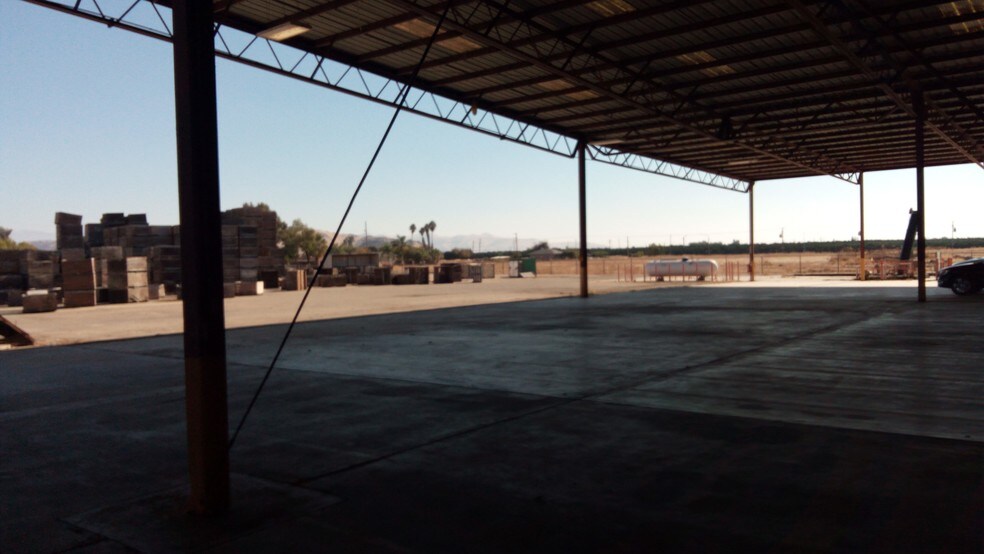 More Photos Of 700 Center St, Orange Cove Manufacturing For Lease