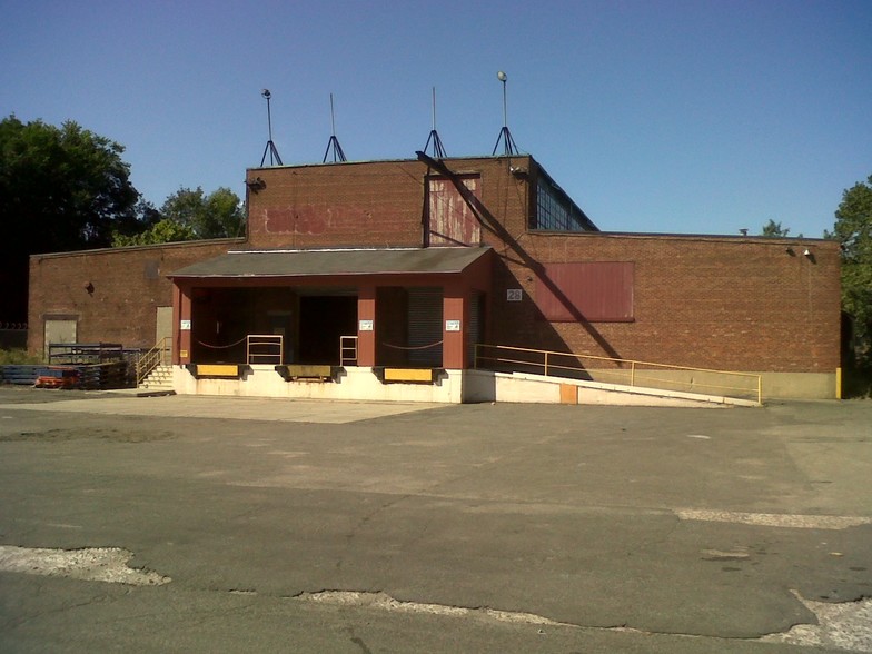 Primary Photo Of 149-151 Randolph St, Passaic Warehouse For Lease