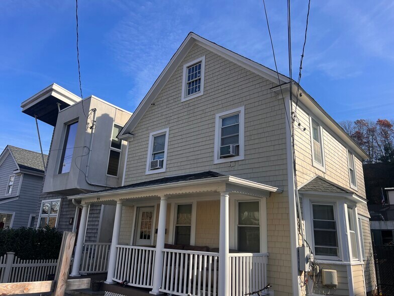 More Photos Of 99 Pine Hollow Rd, Oyster Bay Office For Sale