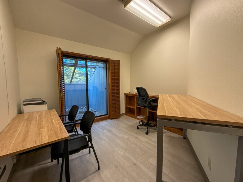 More Photos Of 101 Wikiup Dr, Santa Rosa Office For Sale