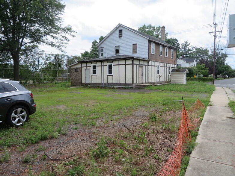Primary Photo Of 76 1st Ave, Raritan Storefront Retail Residential For Sale