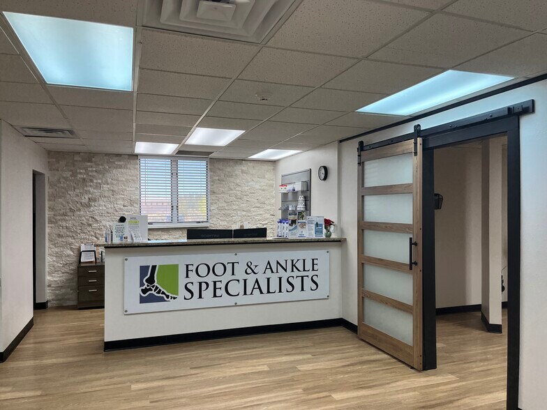 More Photos Of 1650 Hospital Dr, Santa Fe Medical For Sale