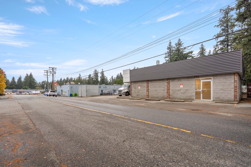 More Photos Of 20043 40A Av, Langley Storefront Retail Residential For Lease