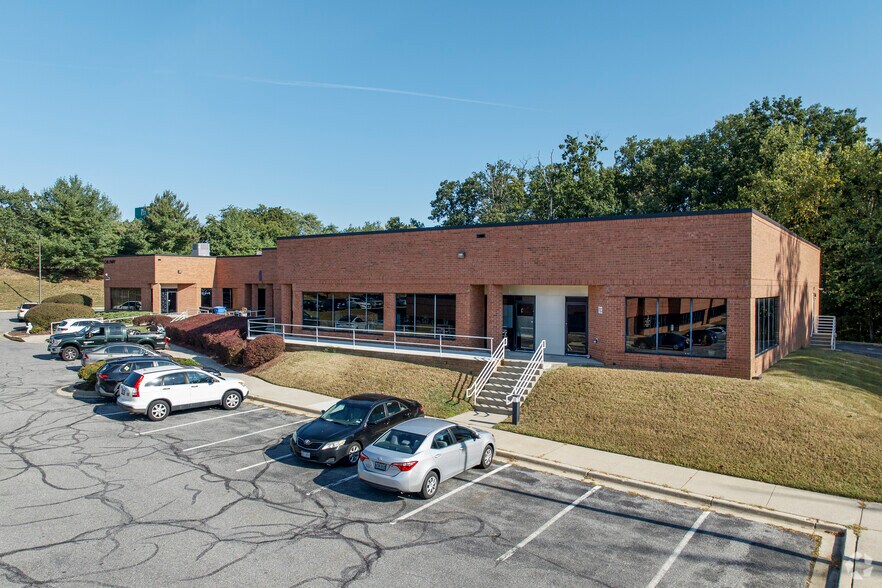 More Photos Of 4000 Blackburn Ln, Burtonsville Unknown For Lease